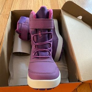Merrell girls snow boots—brand new